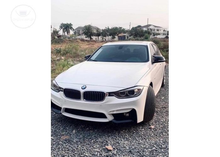 BMW 328i Luxury line 2017 Model