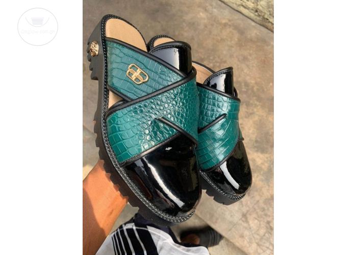 Half shoe