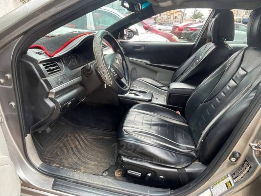 2013 Toyota camry LE